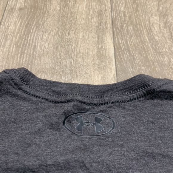 Mens Under Armour Loose Fit Graphic Crewneck Short Sleeve T-Shirt - Picture 8 of 8